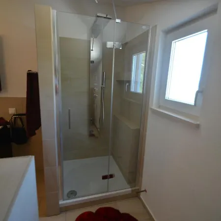 Giuliana Apartment *