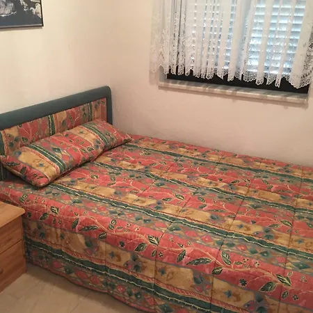 Giuliana Apartament