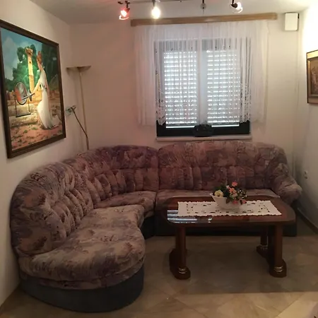 Apartments Giuliana *