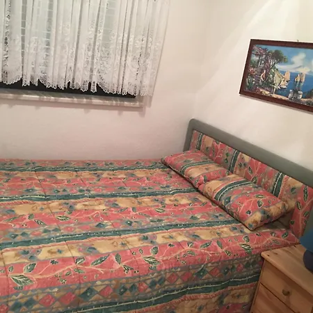 Giuliana Apartament *